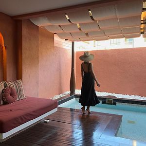 Pool Suite mit Kingsize-Bett